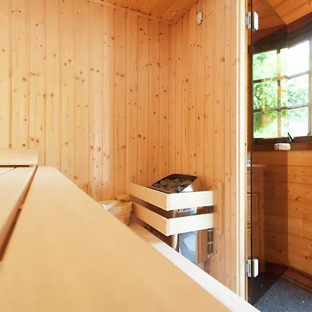 Holiday Thermae Tatil Evi *